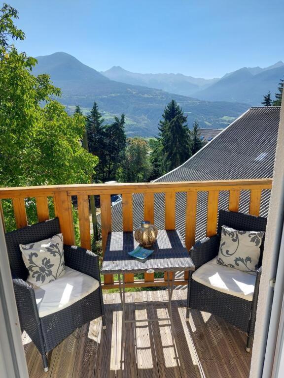 Hotel & Restaurant Le Chalvet Embrun ภายนอก รูปภาพ